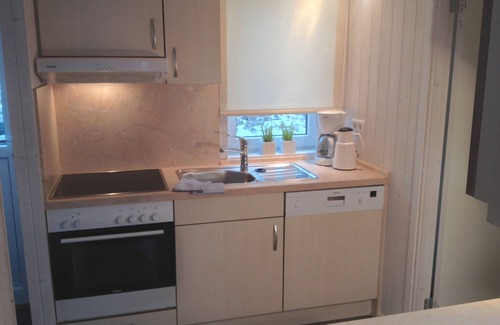 Sieseby Casa | Holiday Home 'Skipper-Lodge West' with Sea View, Private Terrace and Wi-Fi