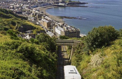 Bontnewydd Casa | Holiday Home The Leo