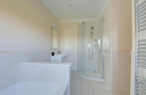 Constantine Bay Casa | Holiday Home Trey