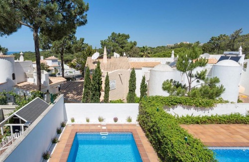Vale do Garrao Casa | Holiday Home V2 Garrão 650m from the beach by Interhome
