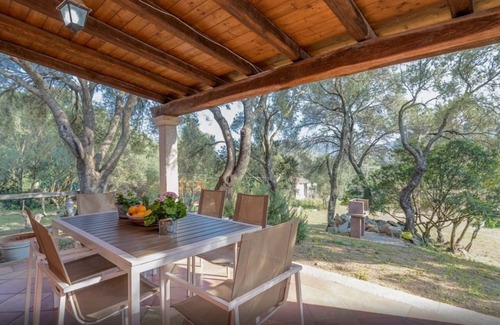 Rudalza Casa | Holiday Home 'Villa Pintadas' with Private Terrace, Wi-Fi and Air Conditioning