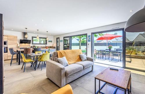 Crach Casa | Holiday Home Villa du Fort Espagnol by Interhome