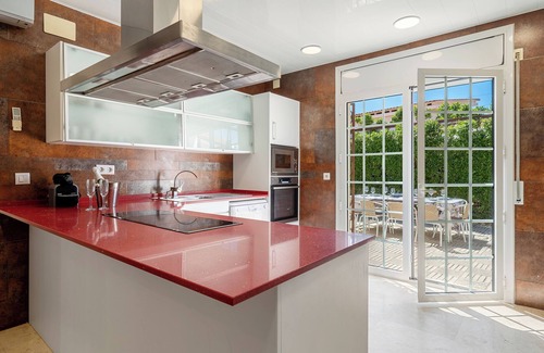 Miami Platja Casa | Casa de vacaciones 'Villa Cristal' con vistas al mar, Wi-Fi y aire acondicionado