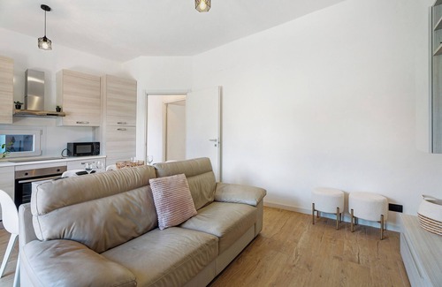 Arona Casa | Casa de vacaciones 'Villa Lilia Appartamento Verde' con jardín compartido y Wi-Fi