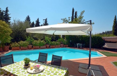 Prato Casa | Holiday Home Villa Lucia by Interhome