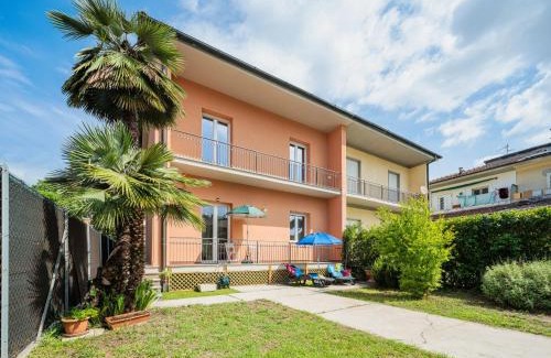Viareggio Casa | Holiday Home Villa Margherita by Interhome
