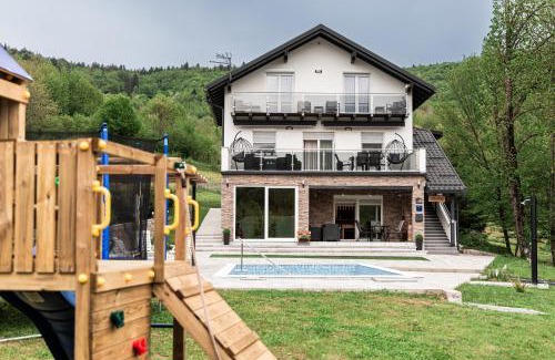 Ogulin Villa | Holiday home Villa Mira