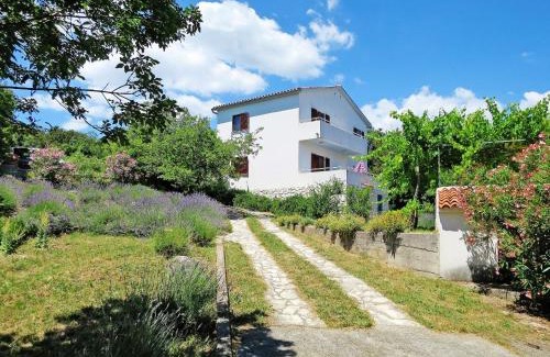 Gondolici Casa | Holiday Home Vista by Interhome