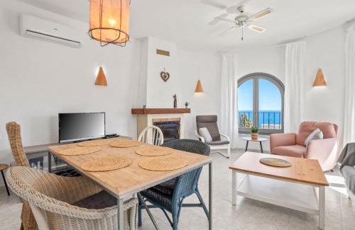 Cumbre del Sol Casa | Holiday Home Vista Romantica by Interhome