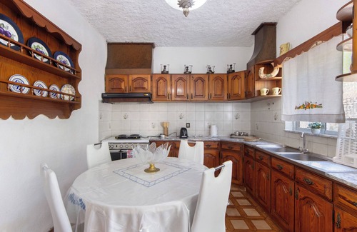 Sangalhos Casa | Casa de vacaciones 'Vivenda Barros' con jardín privado y Wi-Fi