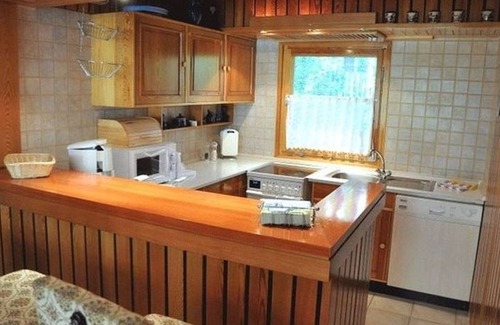 Maasdorf Casa | Casa de vacaciones 'Waldhaus Jakober' con terraza privada, jardín compartido y Wi-Fi