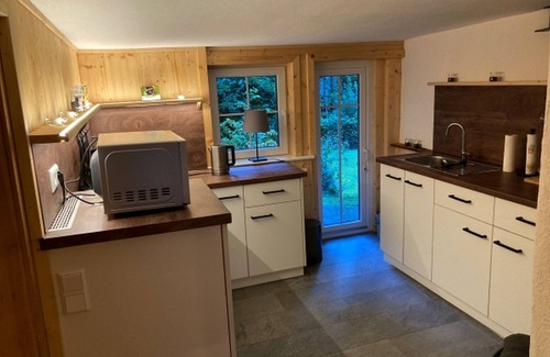 Hornberg Casa | Casa de vacaciones 'Waldhäusle, 70 m²' con vistas a la montaña, terraza privada y wifi