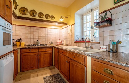 Bizanet Casa | Casa de Vacaciones 'Mas Vitícola a 10 Min de Narbona' con Piscina Privada