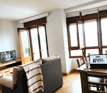 Figueras (Castropol) Apartamento | HOLIDAY HOMES Figueras AT