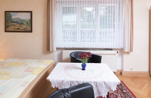 Pockau-Lengefeld Apartamento | Pintoresco Apartamento en Pockau con Piscina