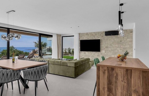 Baska Voda Casa | Casa de vacaciones Baška Voda para 1 - 8 personas con 4 dormitorios - Apartamento en casa unifamilia