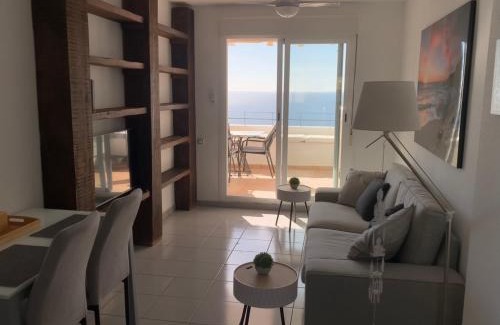 Benidorm Apartamento | Holiday House Benidorm -sea view-roof terrace-swimming pool-