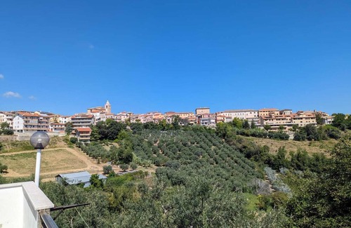 Villamagna Apartamento | Holiday House is located in Villamagna, Abruzzo. Sea and Mountain at 2 steps.