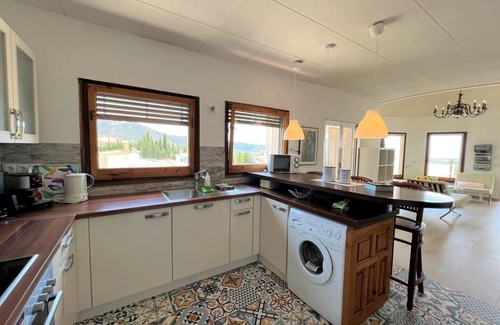 El Mas Fumats Casa | casa de vacaciones 4 hab, 4 baños, piscina, fibra internet ACC, vistas al mar