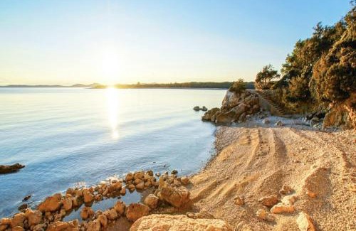 Punta Kriza Apartamento | Holiday house Punta Blue & Orange 5m from the sea, island Cres