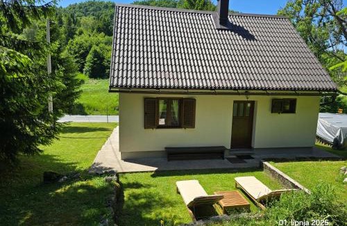 Zelin Mrzlovodicki Casa | Holiday House Tjaša