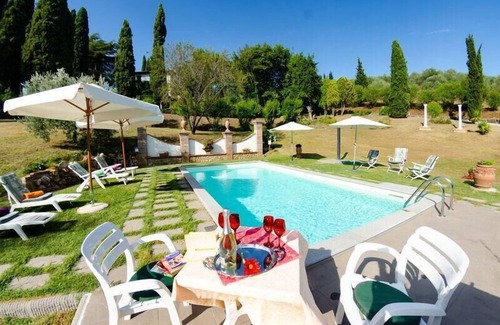 Uzzano Casa | Casa de vacaciones Uzzano para 1 - 10 personas con 4 dormitorios - Casa de vacaciones