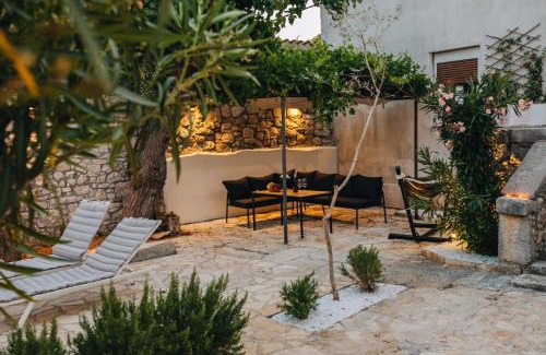 Dracevac Casa | Holiday house Vento with private backyard