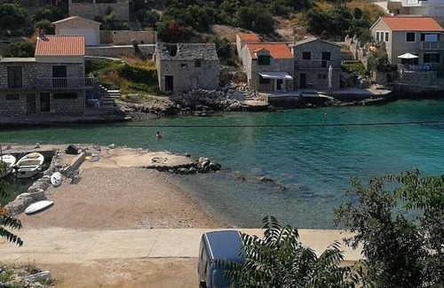 Cove Donja Krusica (Donje selo) Casa | Casa de vacaciones con aparcamiento Donje Selo, Solta (K-22049)