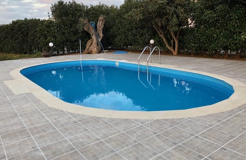 Alezio Villa | Vacaciones en Salento en total Relax, Villa con gran jardín y piscina.