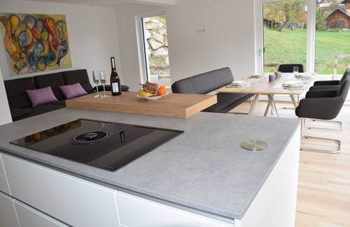 Strassen Casa | Vacaciones en la casa de vacaciones de nueva construcción Lurger con jacuzzi - Strassen-Osttirol