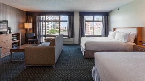 Evanston Hotel | Holiday Inn Chicago North-Evanston by IHG