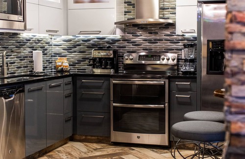 Las Vegas Hotel | Holiday Inn Club Vacations at Desert Club Resort by IHG