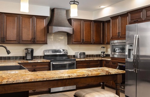 North Scottsdale Hotel | Holiday Inn Club Vacations Scottsdale Resort by IHG