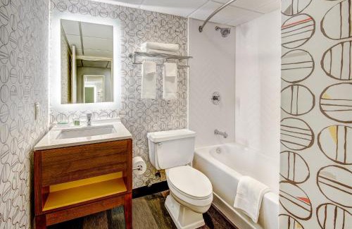 East Windsor Hotel | Holiday Inn East Windsor by IHG