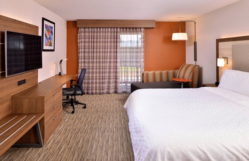 McKinleyville Hotel | Holiday Inn Express Arcata / Eureka - Airport Area by IHG
