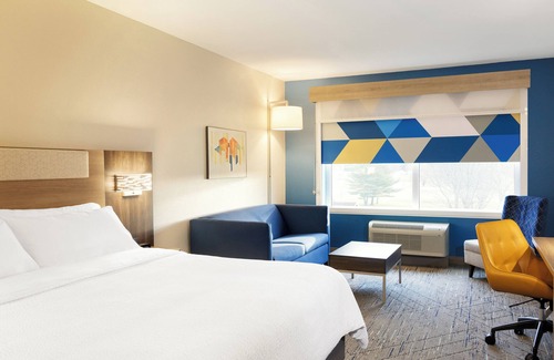 Elgin Hotel | Holiday Inn Express And Suites Elgin Chicago Northwest By Ihg