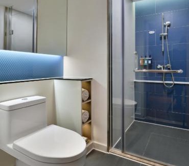 Jinniu Hotel | Holiday Inn Express Chengdu North Railway Station by IHG - Near Panda Base, Near Chunxi Road Free laundromat