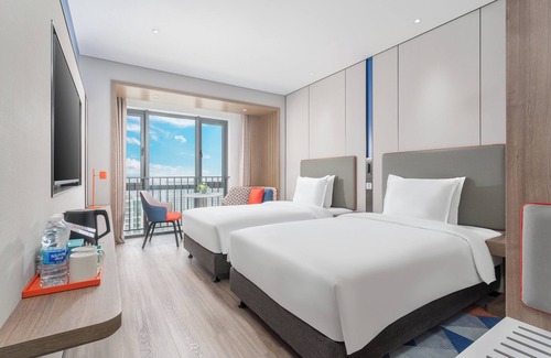 Panyu Hotel | Holiday Inn Express Guangzhou Panyu Dashi by IHG