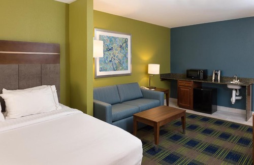 Clifton Park Hotel | Holiday Inn Express Hotel & Suites Clifton Park by IHG
