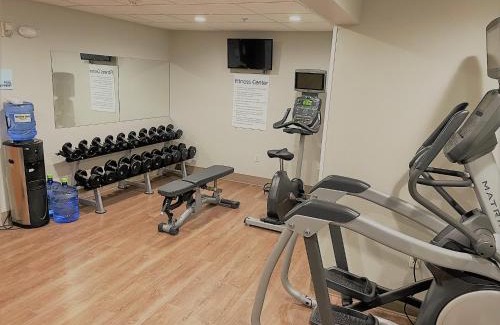 Lincoln Hotel | Holiday Inn Express Hotel & Suites Lincoln South by IHG