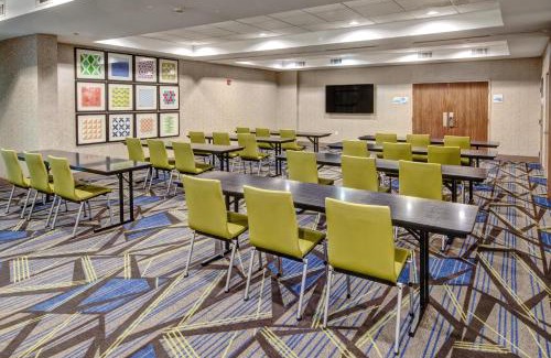 Southwind Hotel | Holiday Inn Express Hotel & Suites Memphis Southwind by IHG