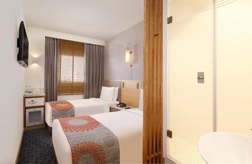 Hyderabad Hotel | Holiday Inn Express Hyderabad Banjara Hills by IHG