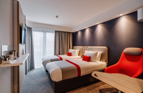 Chinatown Hotel | Holiday Inn Express Liverpool Central by IHG