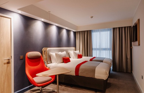 Chinatown Hotel | Holiday Inn Express Liverpool Central by IHG