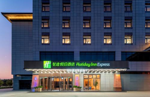 Luolong Hotel | Holiday Inn Express Luoyang Longmen by IHG