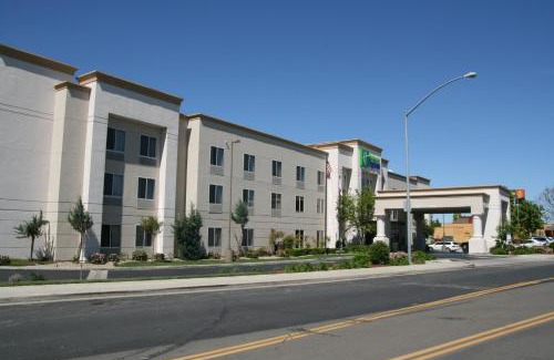 Stockton Hotel | Holiday Inn Express Stockton Southeast by IHG