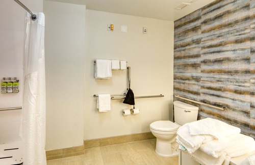 Wilmore Hotel | Holiday Inn Express & Suites Charlotte - South End by IHG