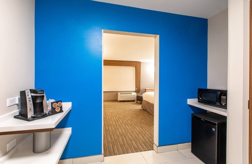 Powdersville Hotel | Holiday Inn Express & Suites Greenville S- Piedmont by IHG