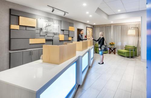 Lyon Street Hotel | Holiday Inn Express & Suites Santa Ana - Orange County by IHG