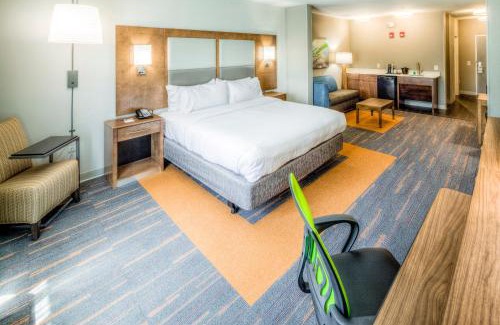 Westlake Hotel | Holiday Inn Express & Suites Cleveland/Westlake by IHG